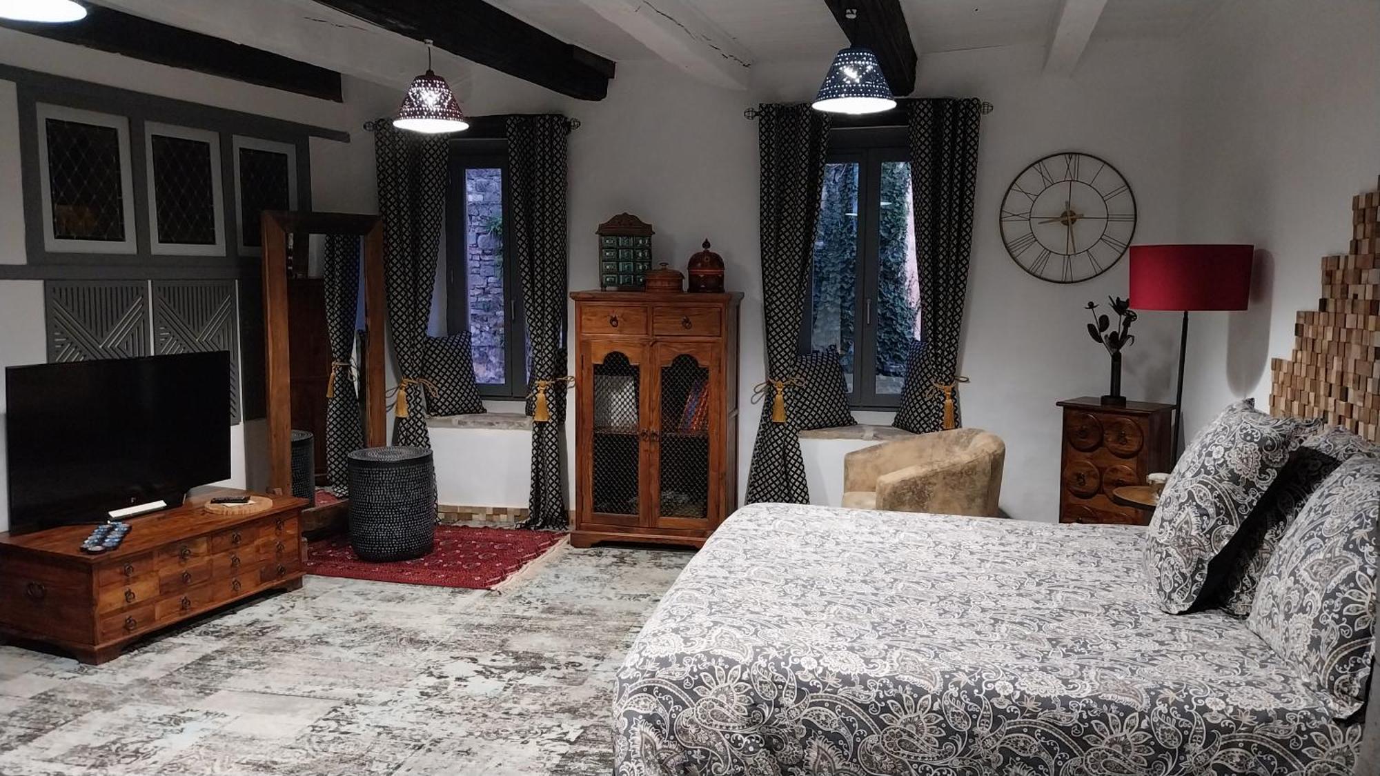 D'ici Et D'ailleurs Bed and breakfast