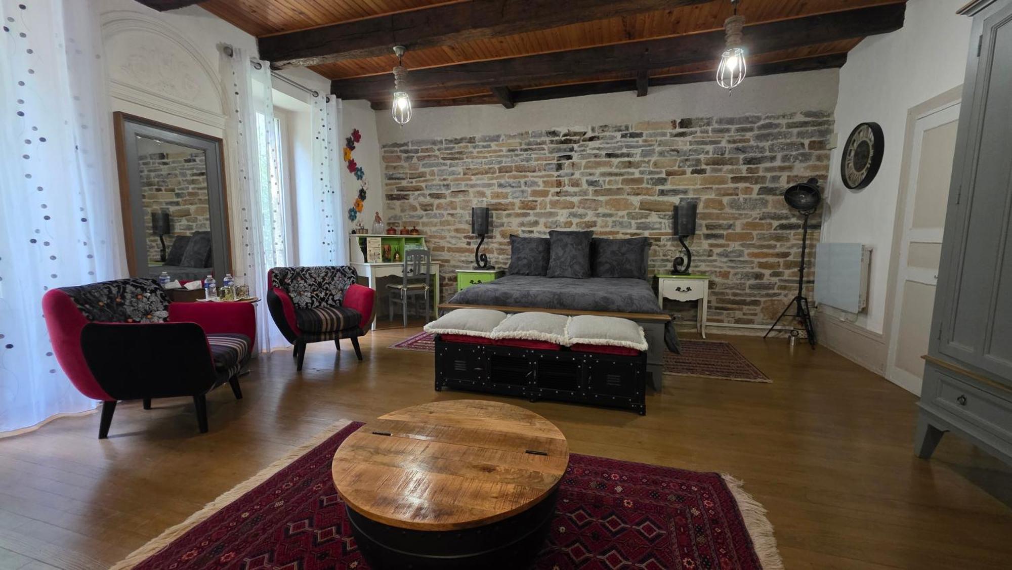 D'ici Et D'ailleurs Bed and breakfast 3*