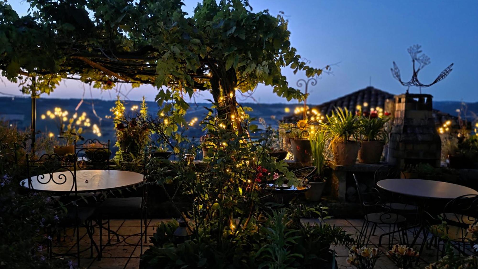 D'ici Et D'ailleurs Bed and breakfast