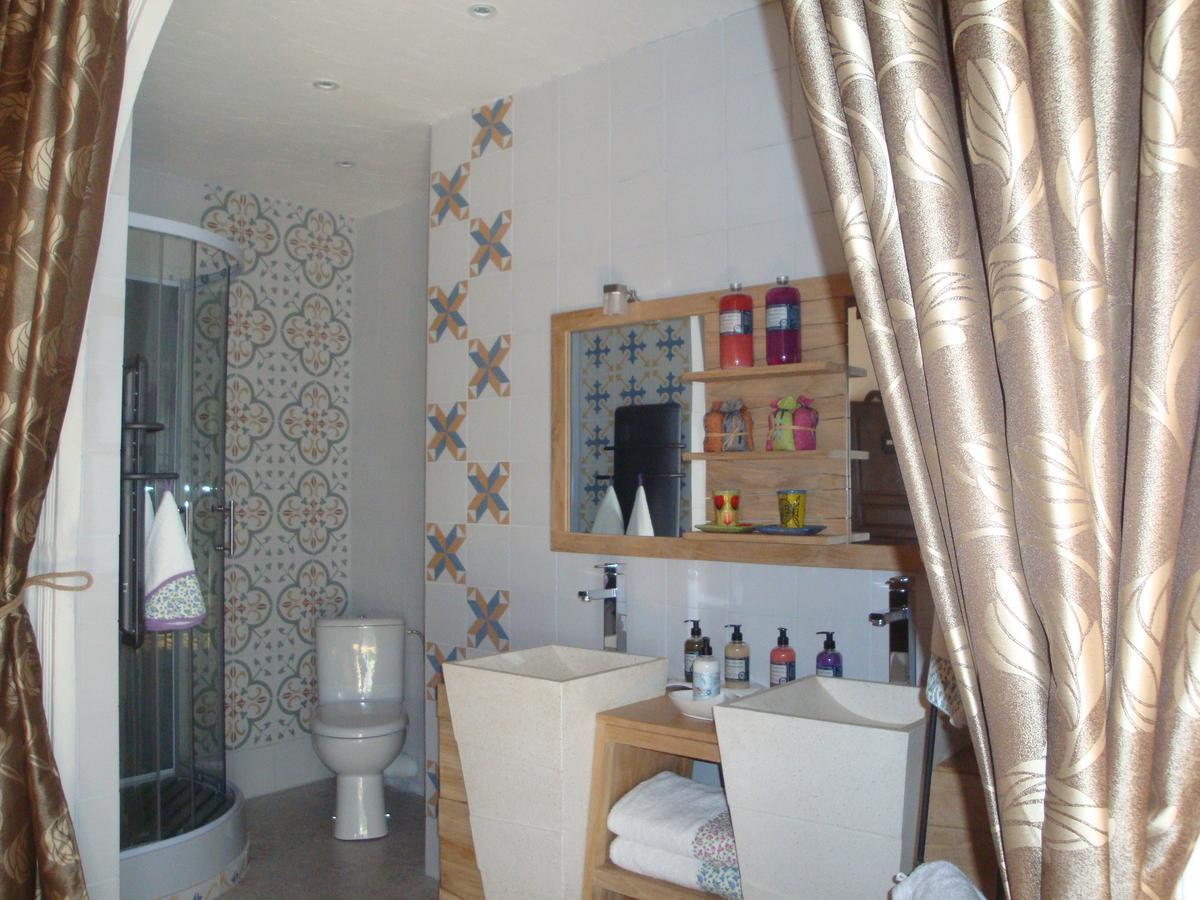 D'ici Et D'ailleurs Bed and breakfast 3*
